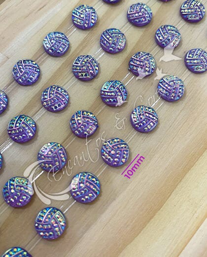 CARTELA MEIA PEDRA TRABALHADA 10MM COR FRUTA COR LILAS CARTELA MEIA PEDRA TRABALHADA 10MM COR FRUTA COR LILAS